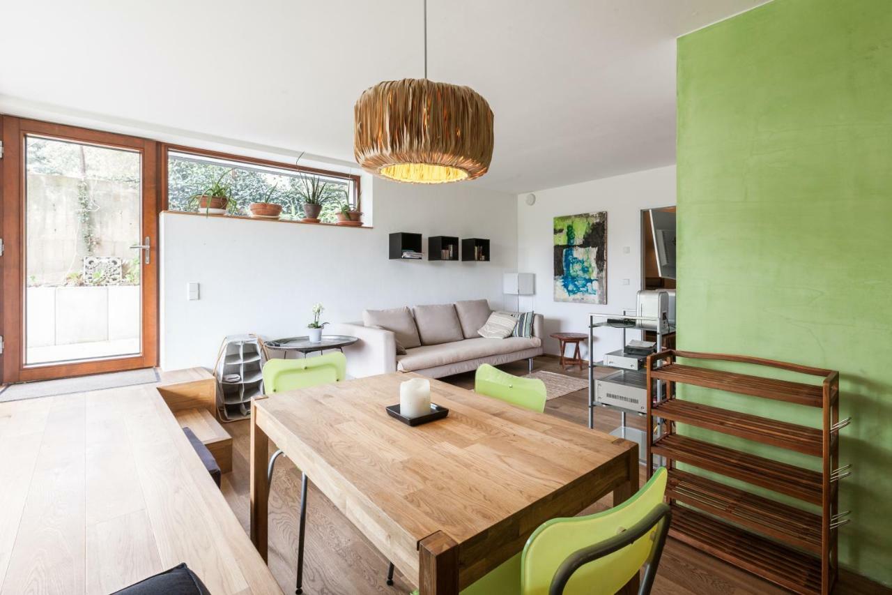 Ferienwohnung Am Einsteinhaus カプート エクステリア 写真